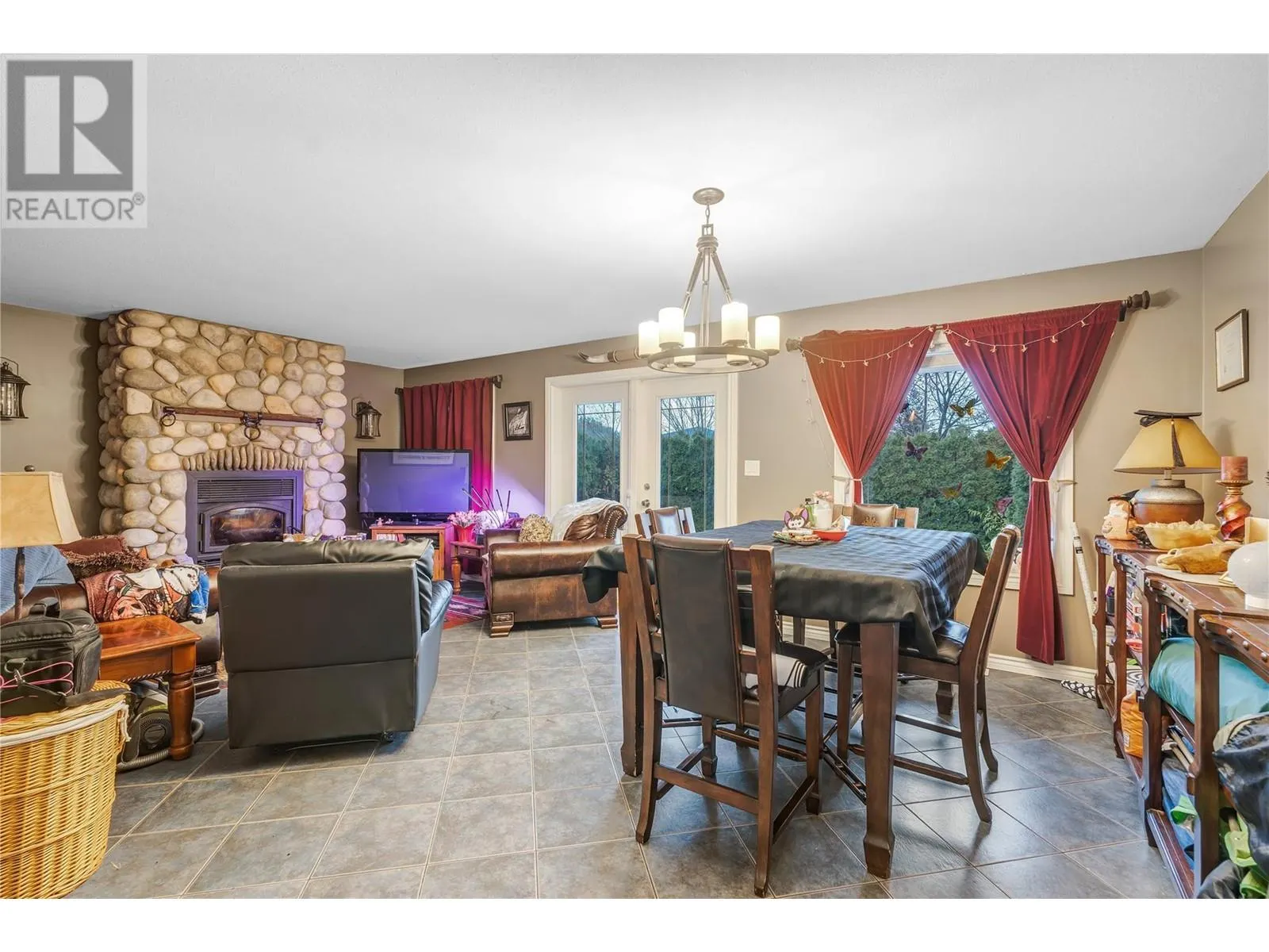 15902 Prairie Valley Road