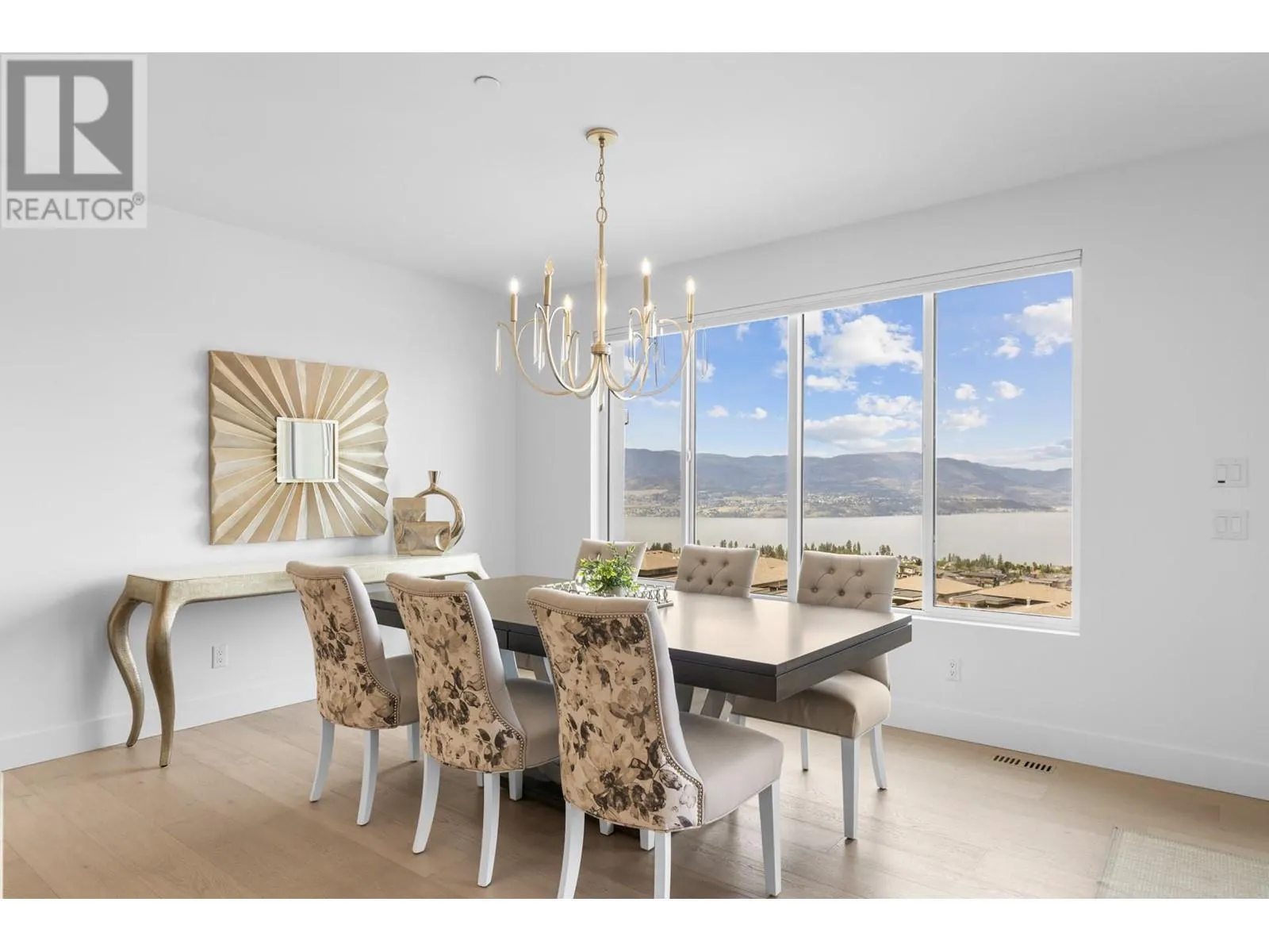470 Hawk's Perch Lane