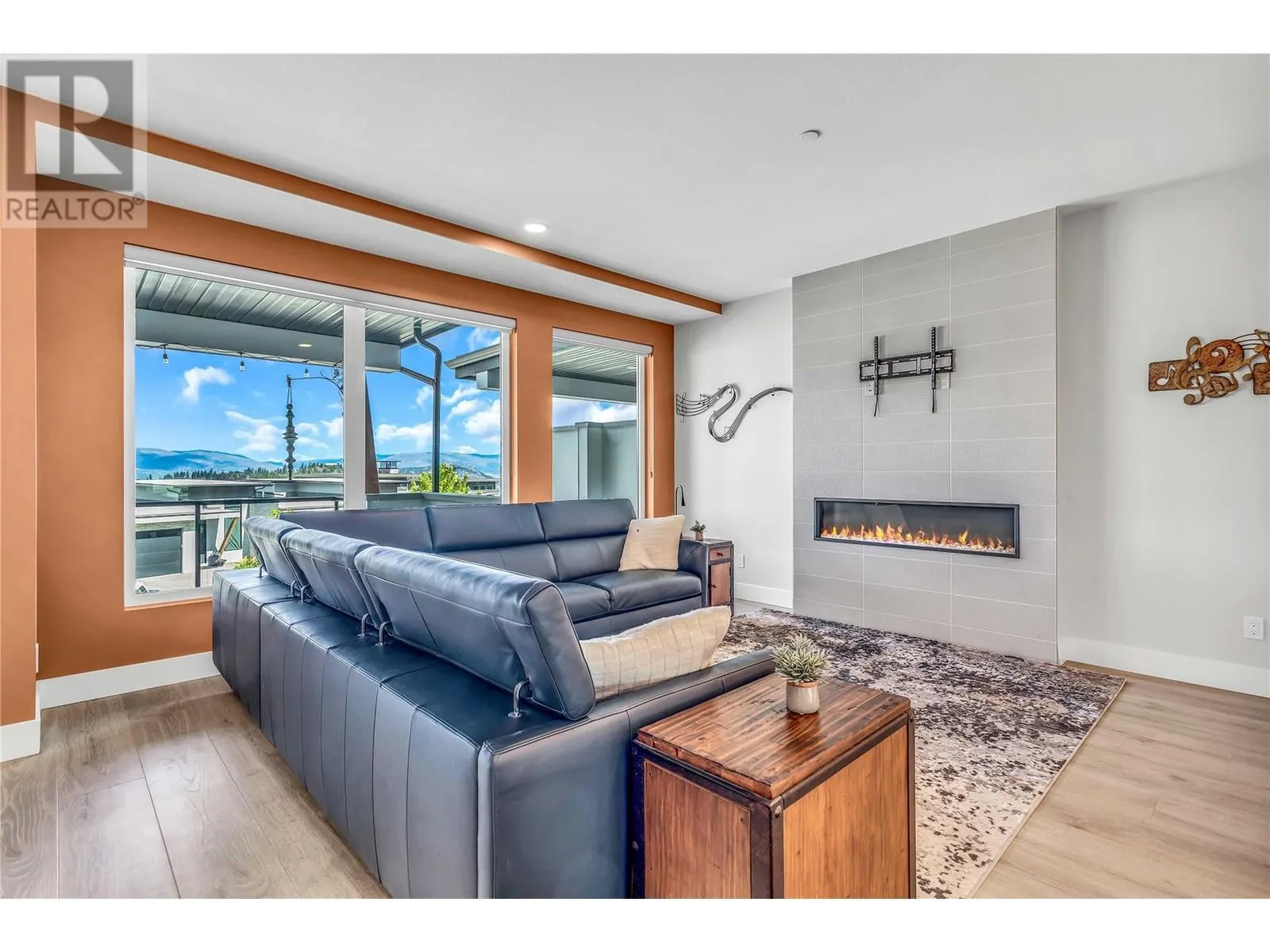 269 Diamond Way Unit# 10