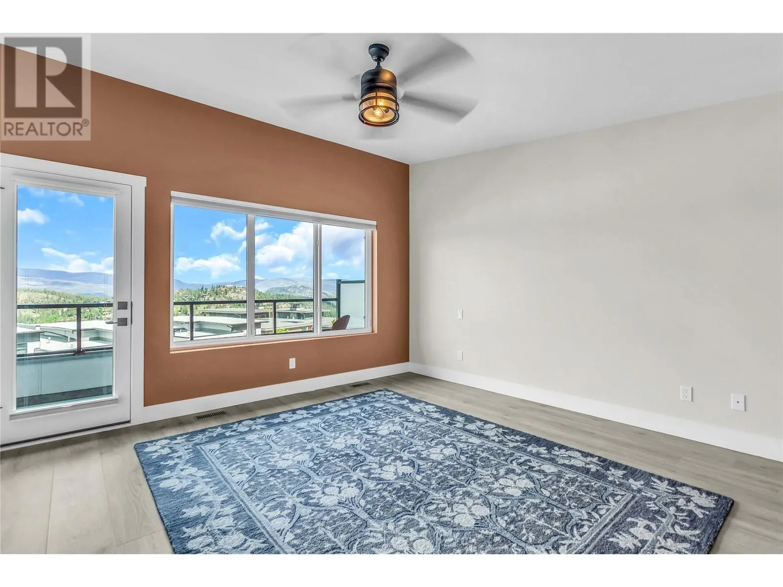 269 Diamond Way Unit# 10
