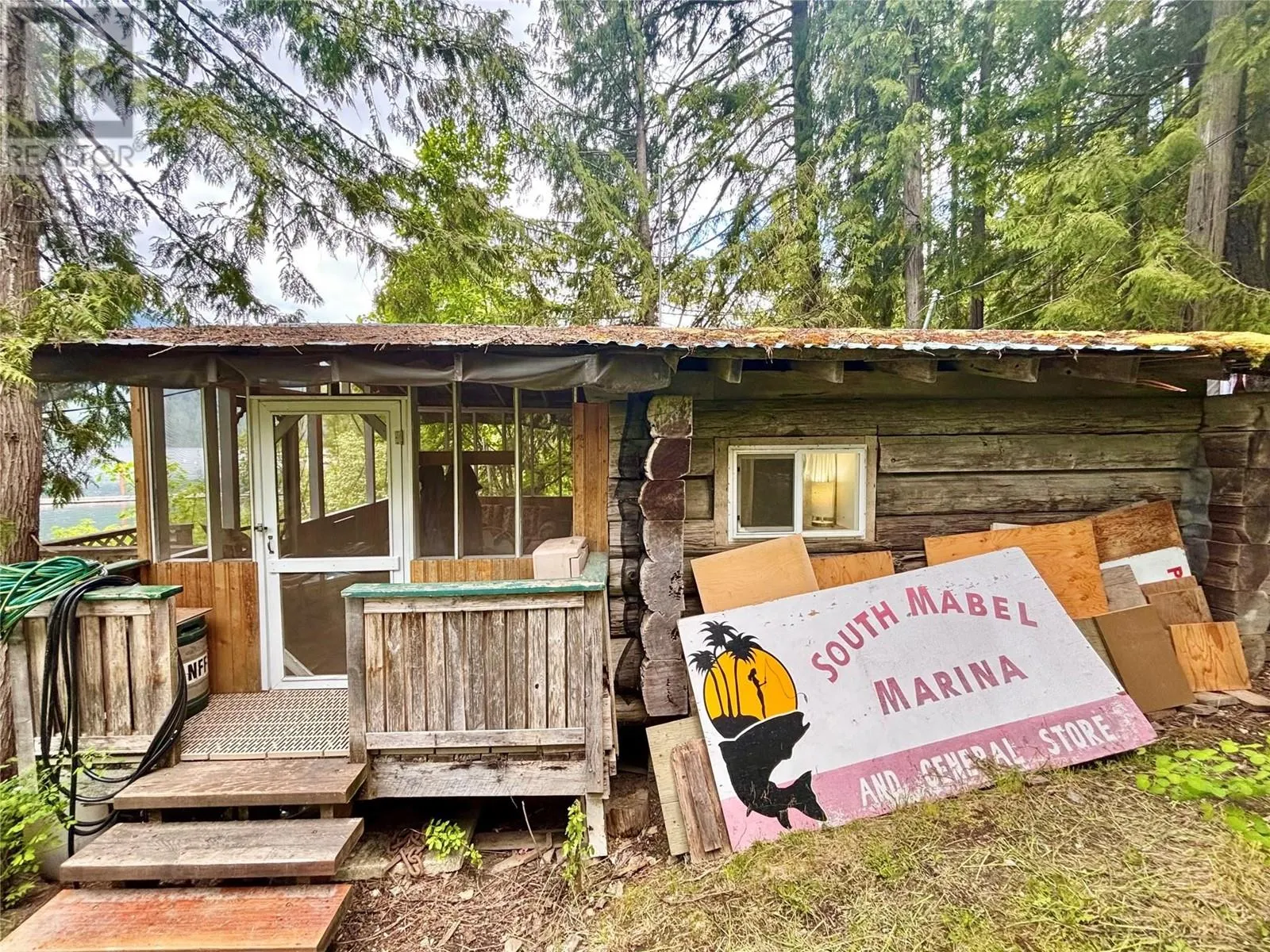 3614 Lumby Mabel Lake Road
