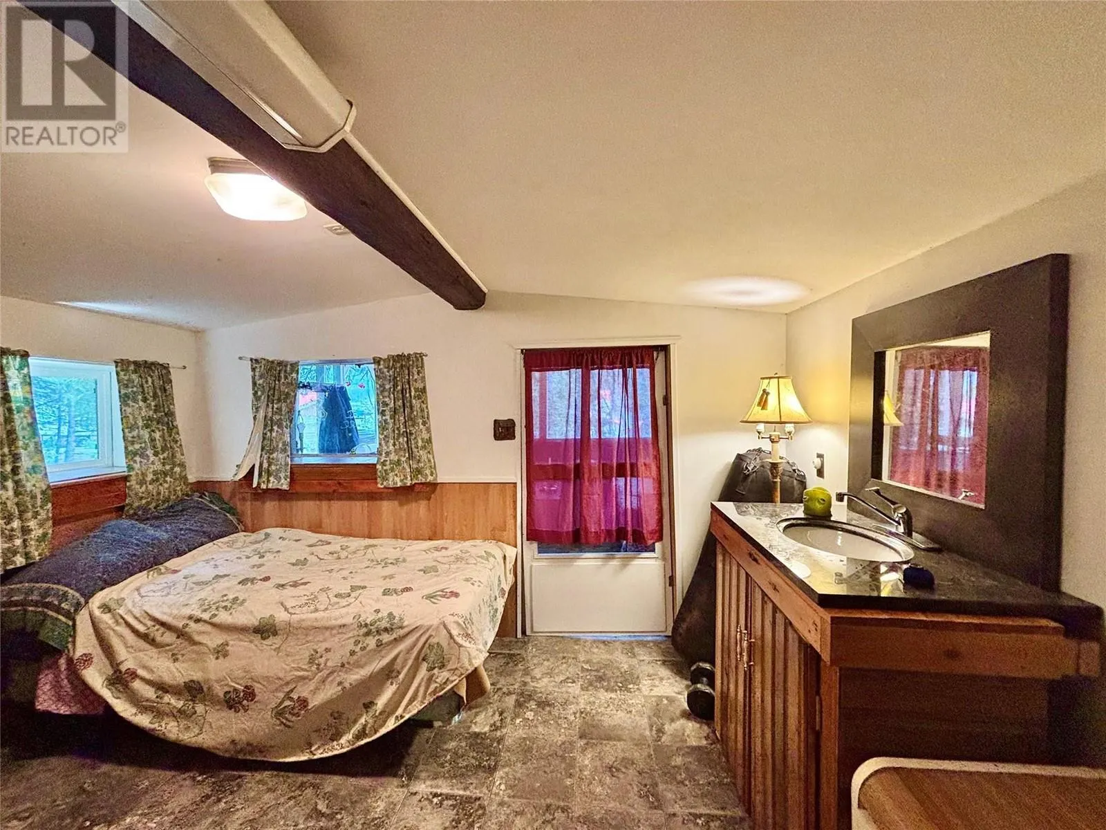 3614 Lumby Mabel Lake Road