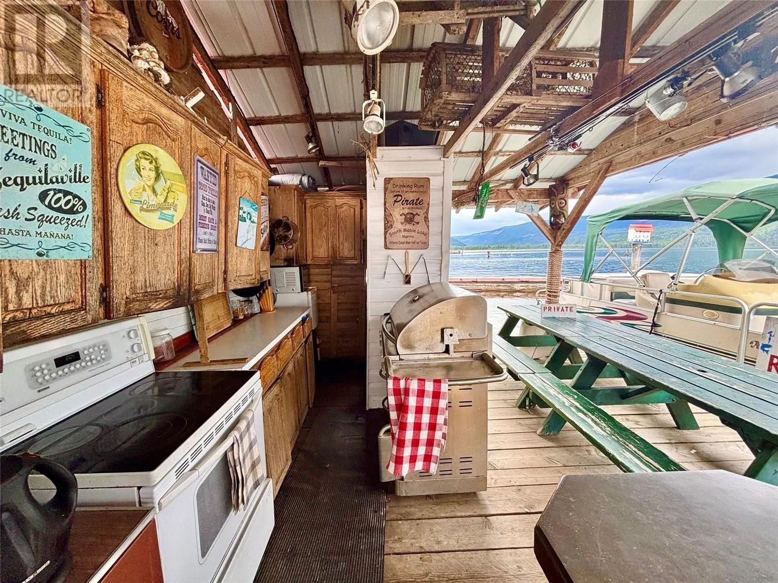 3614 Lumby Mabel Lake Road