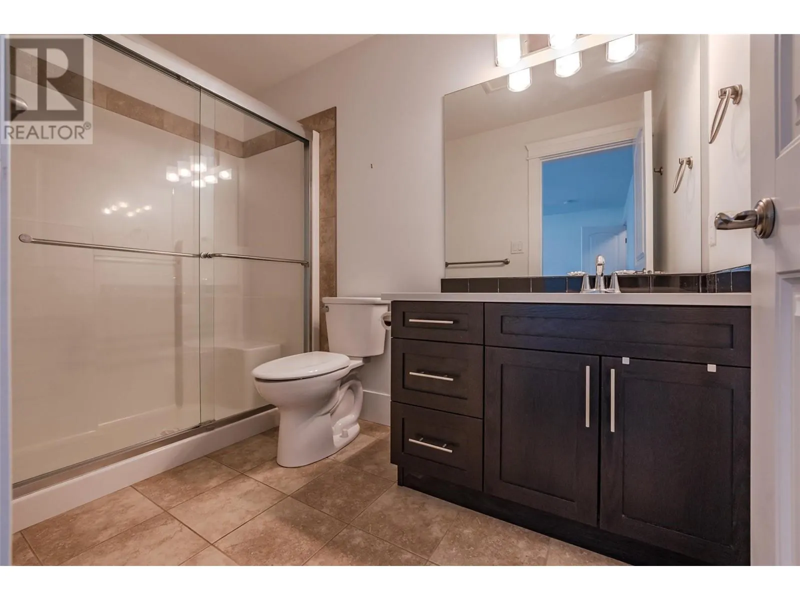 4400 MCLEAN CREEK Road Unit# 301