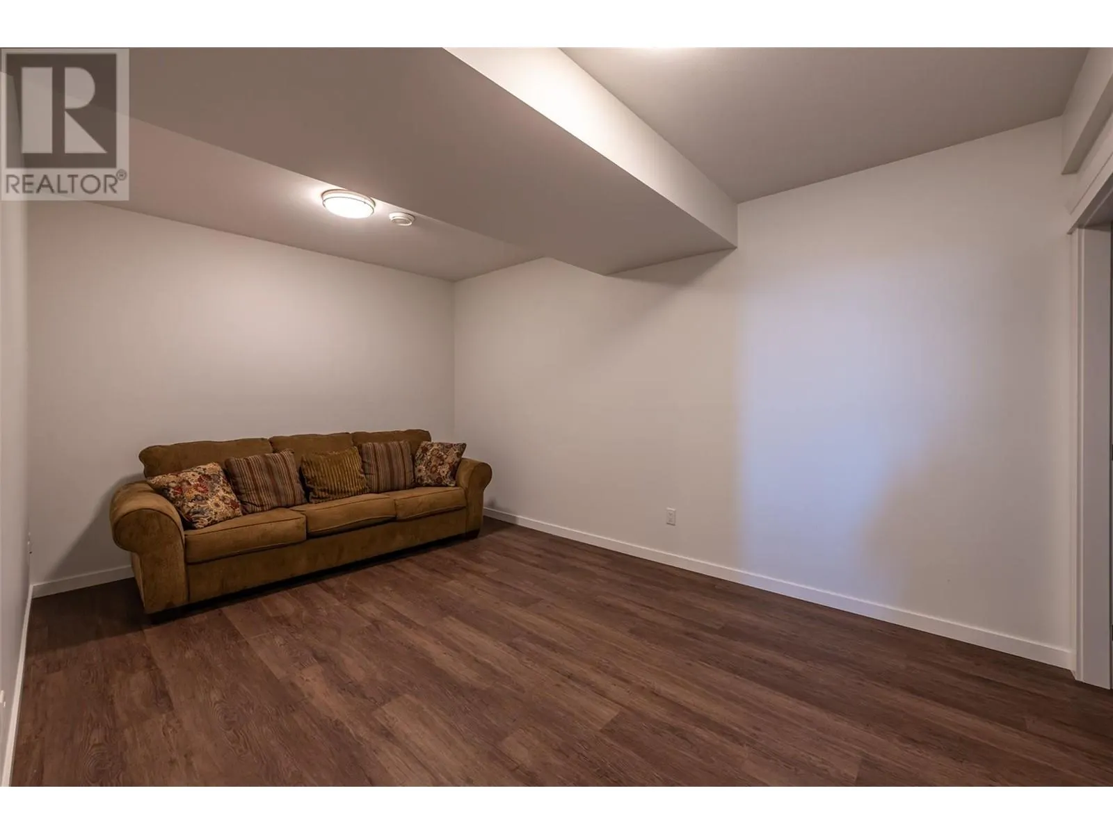 4400 MCLEAN CREEK Road Unit# 301