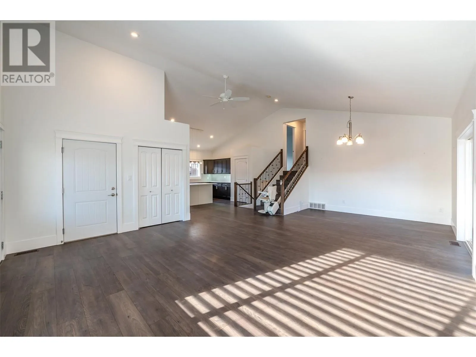 4400 MCLEAN CREEK Road Unit# 301