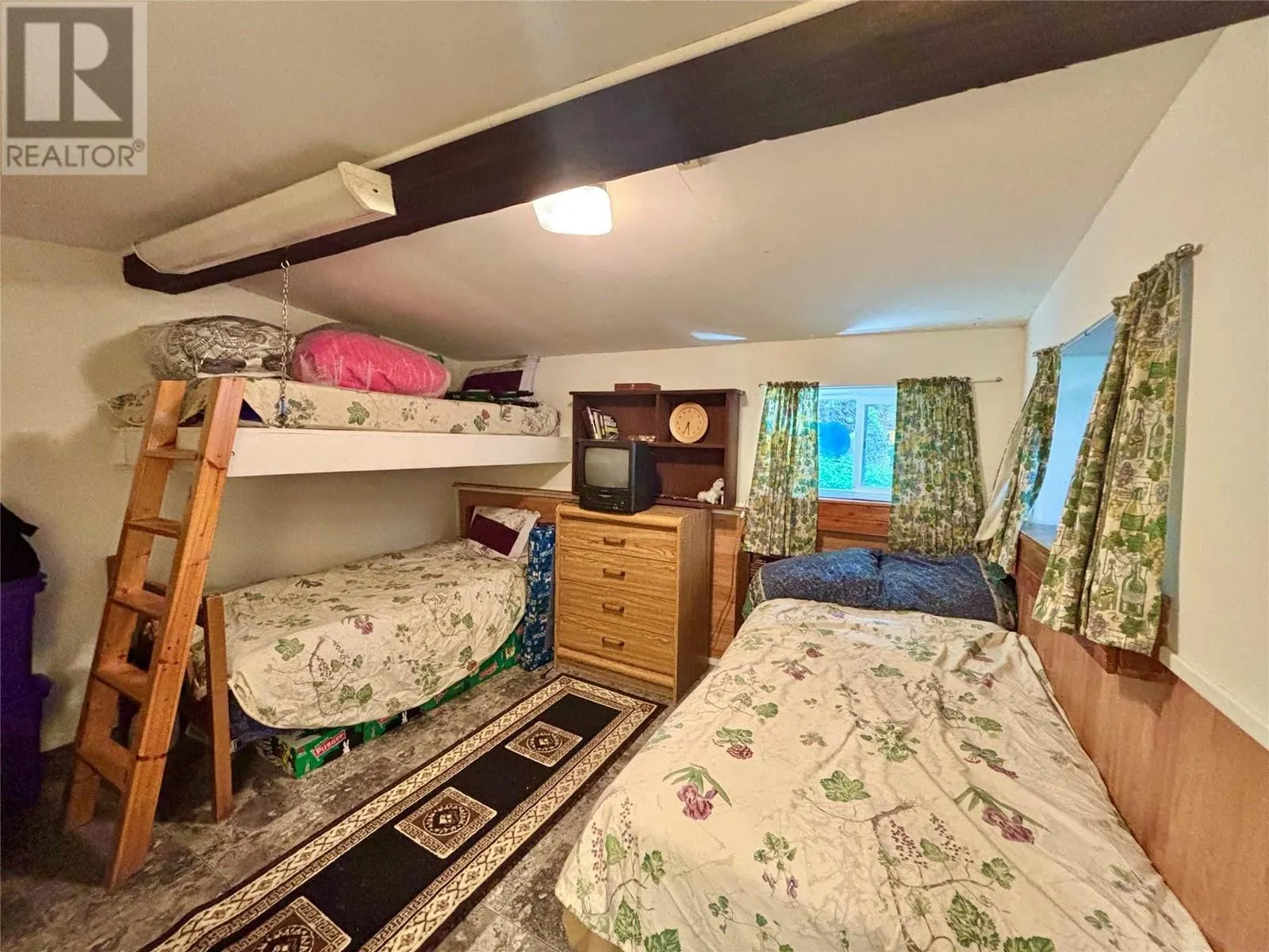 3614 Lumby Mabel Lake Road