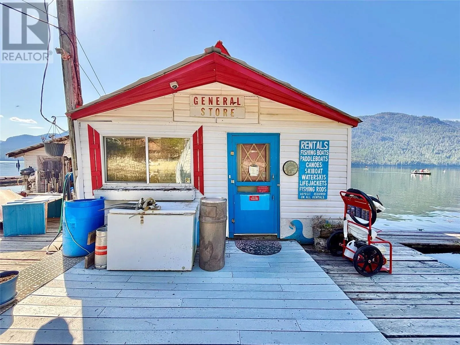 3614 Lumby Mabel Lake Road