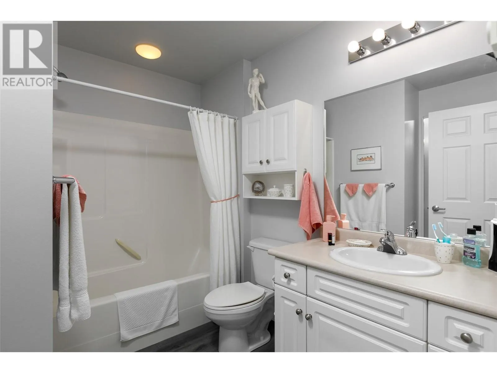 265 Froelich Road Unit# 412