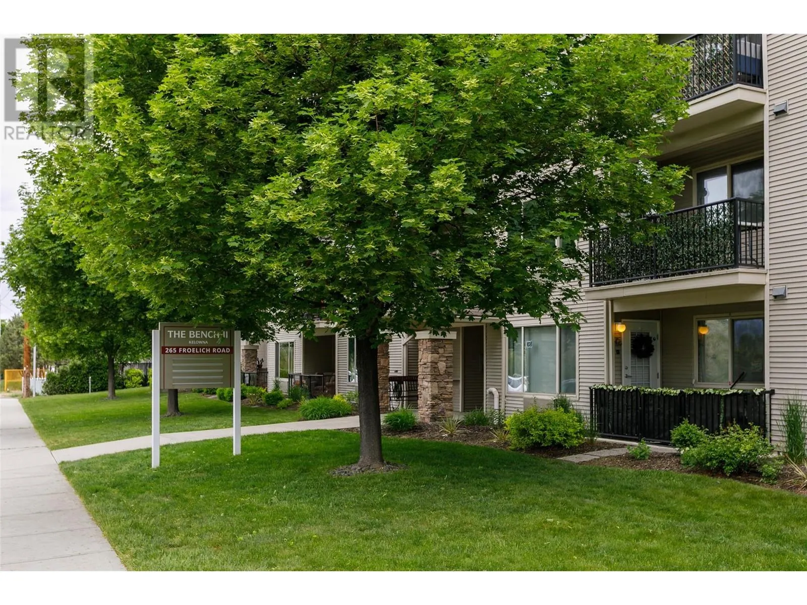 265 Froelich Road Unit# 412