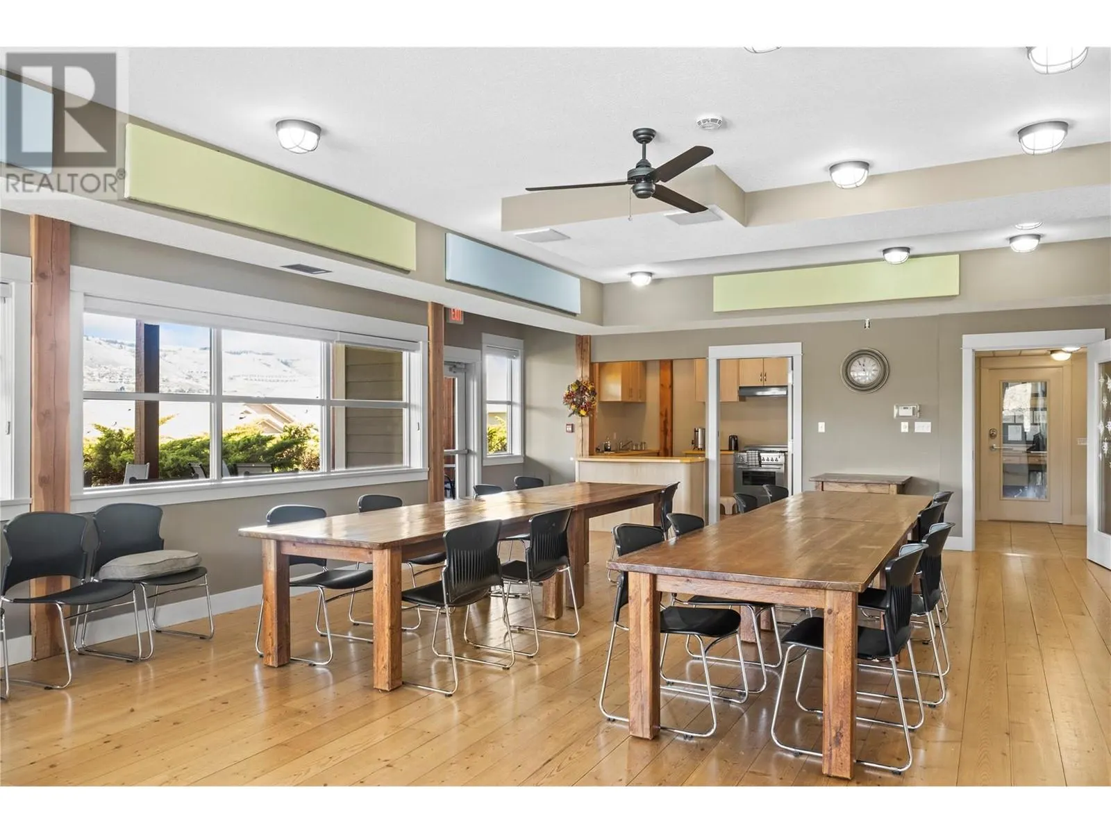 7760 Okanagan Landing Road Unit# 97 Lot# 100