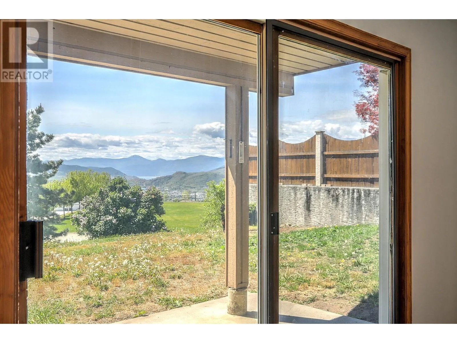 6732 Foothills Drive
