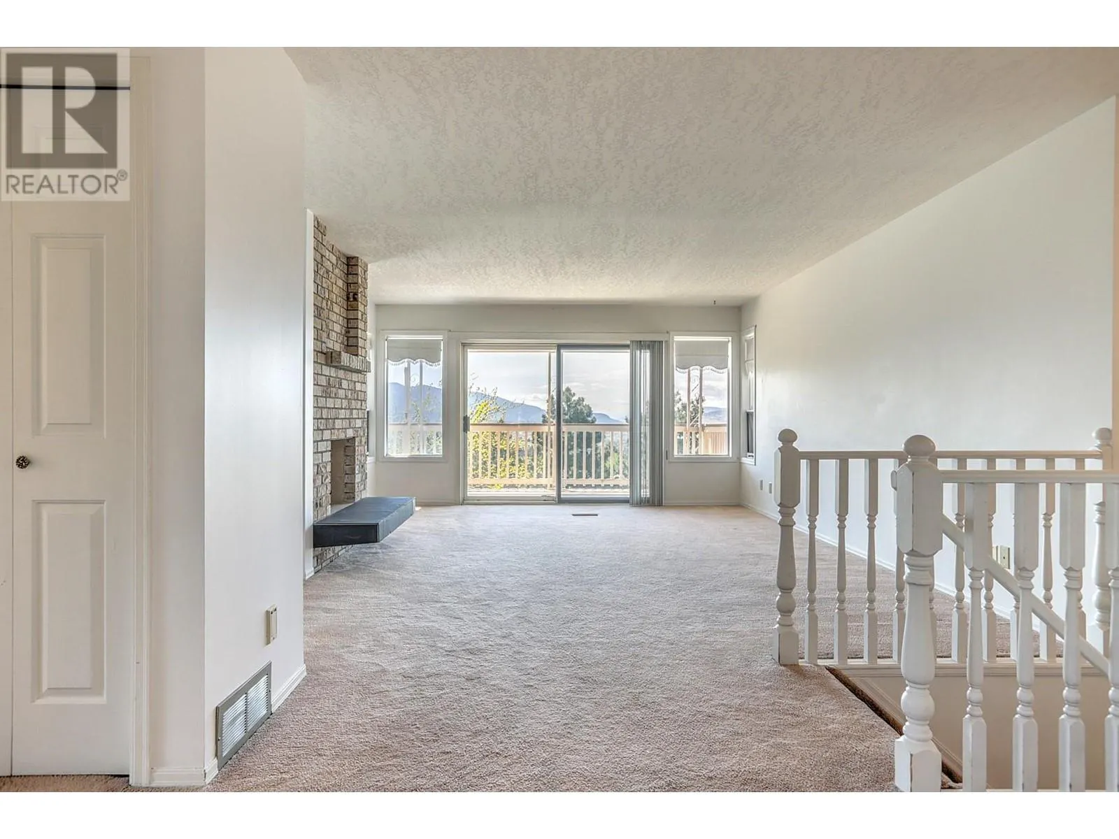 6732 Foothills Drive