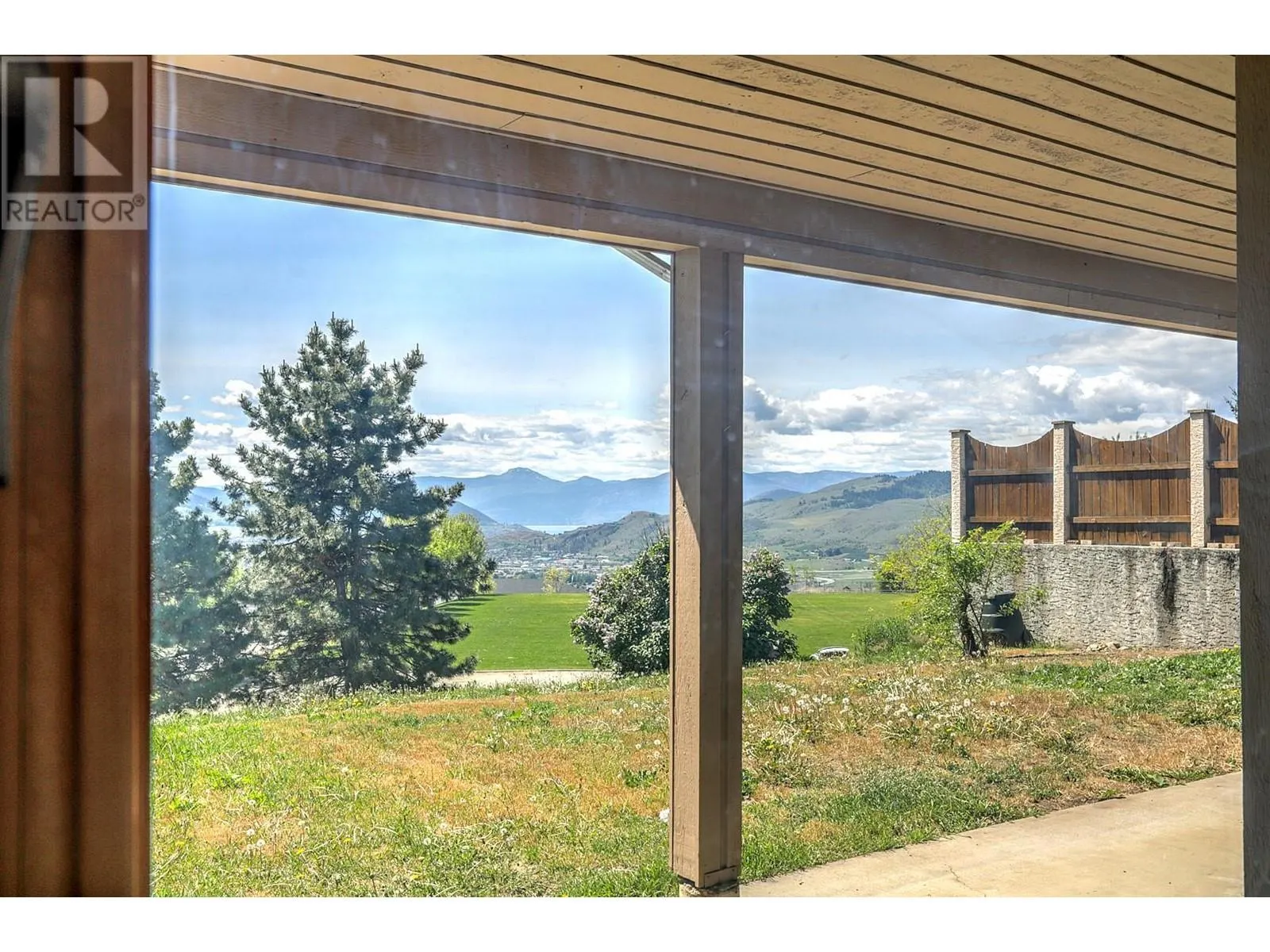 6732 Foothills Drive