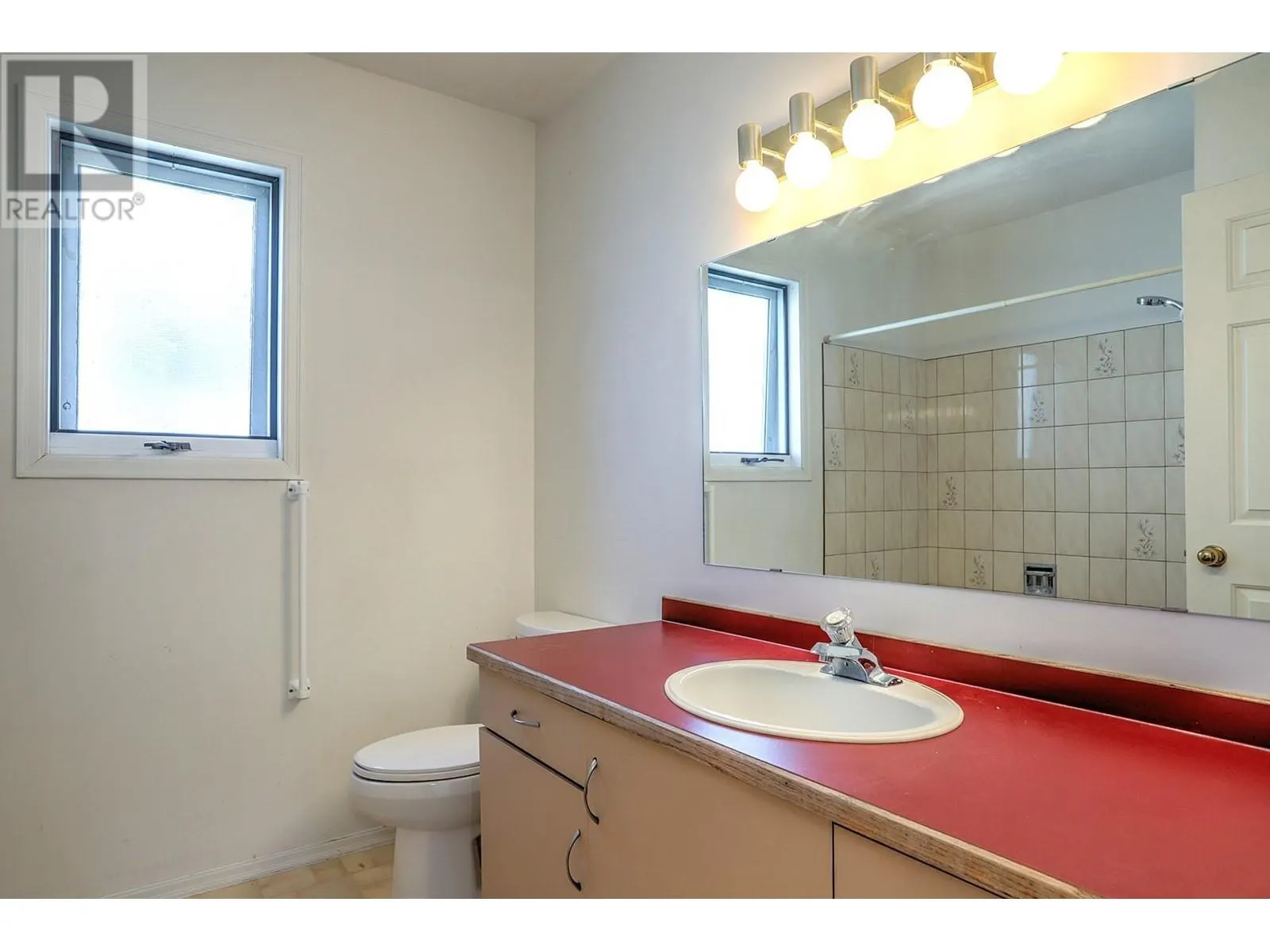 6732 Foothills Drive