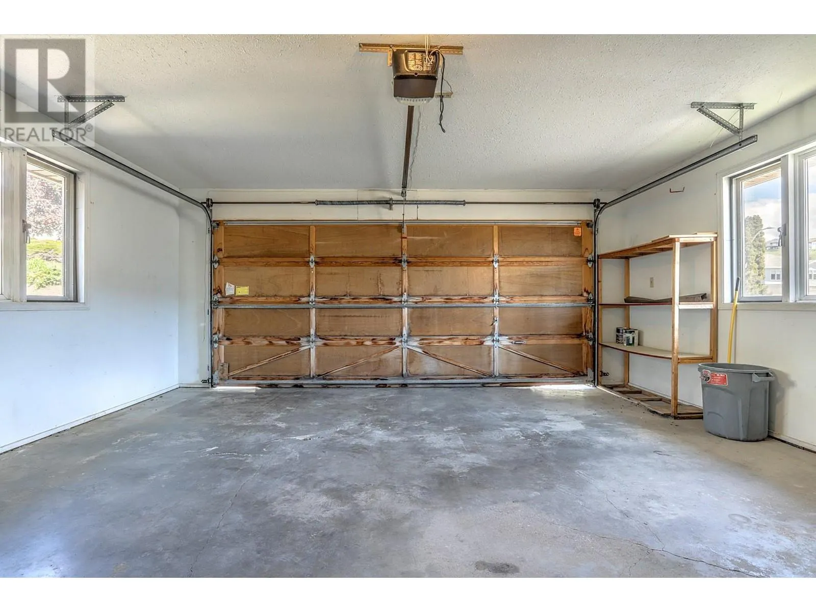 6732 Foothills Drive
