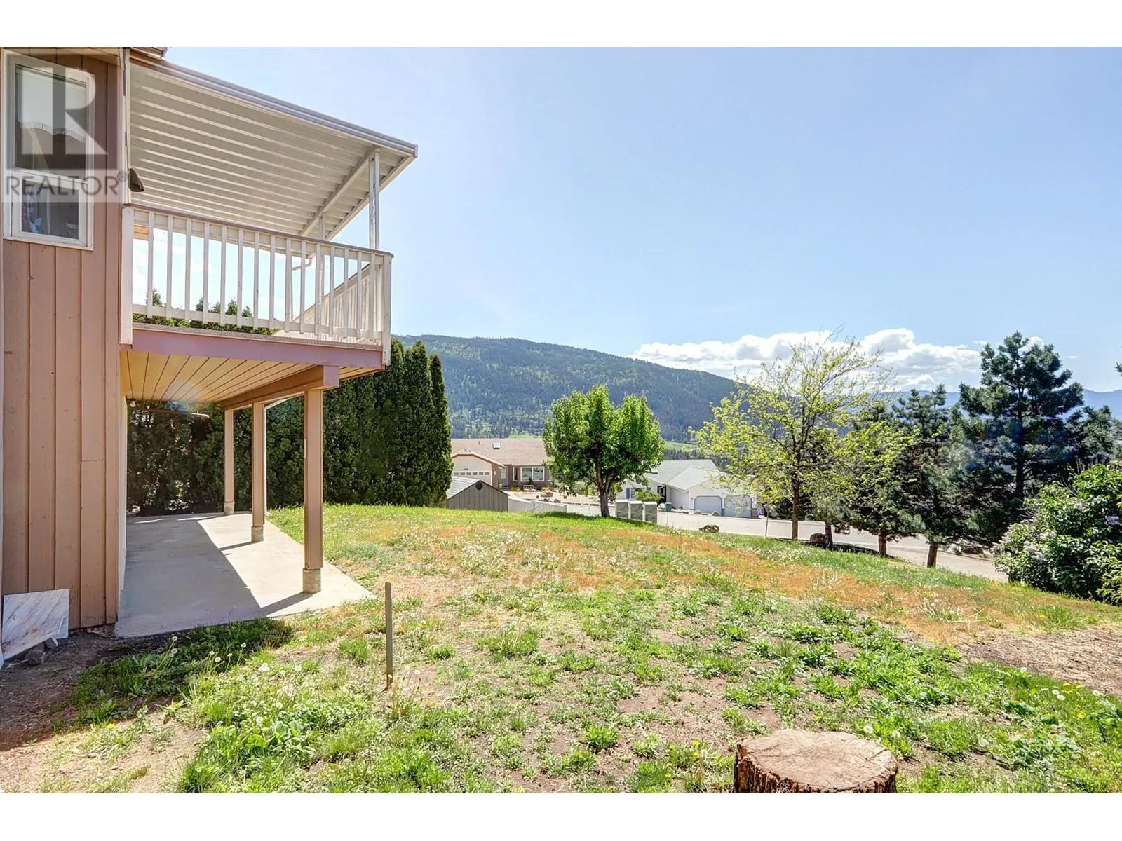 6732 Foothills Drive