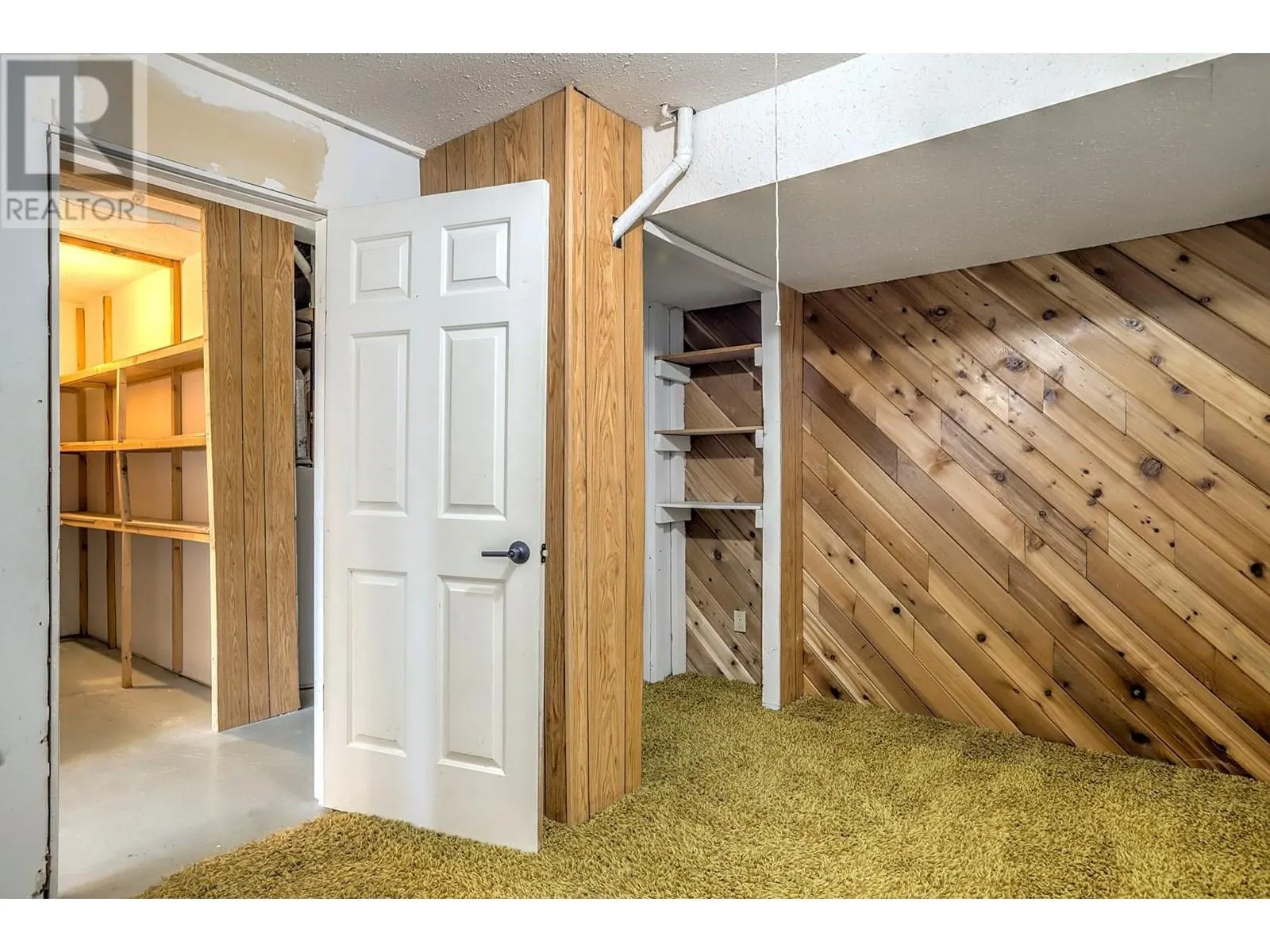 6732 Foothills Drive