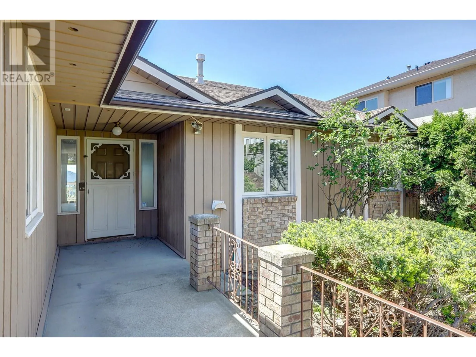 6732 Foothills Drive