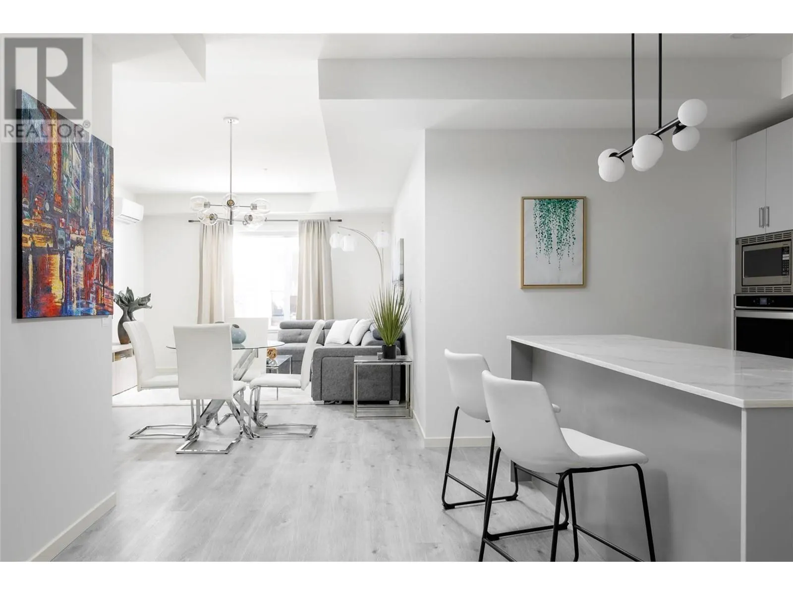 880 Saucier Avenue Unit# 103
