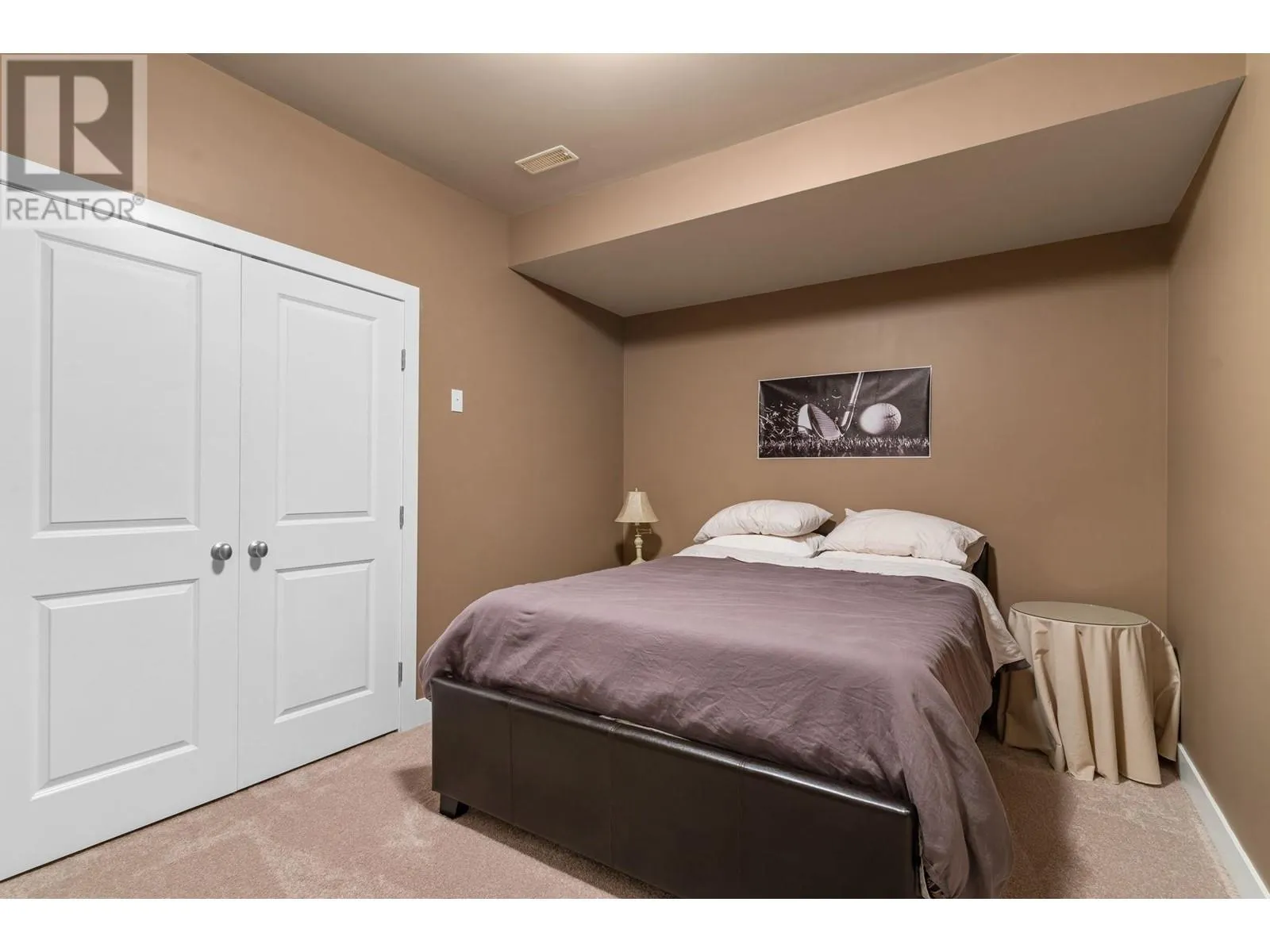 5200 Cobble Court