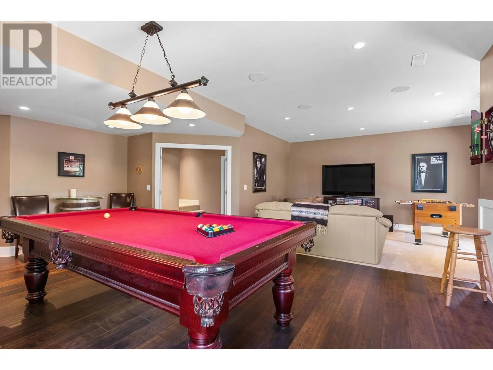 5200 Cobble Court
