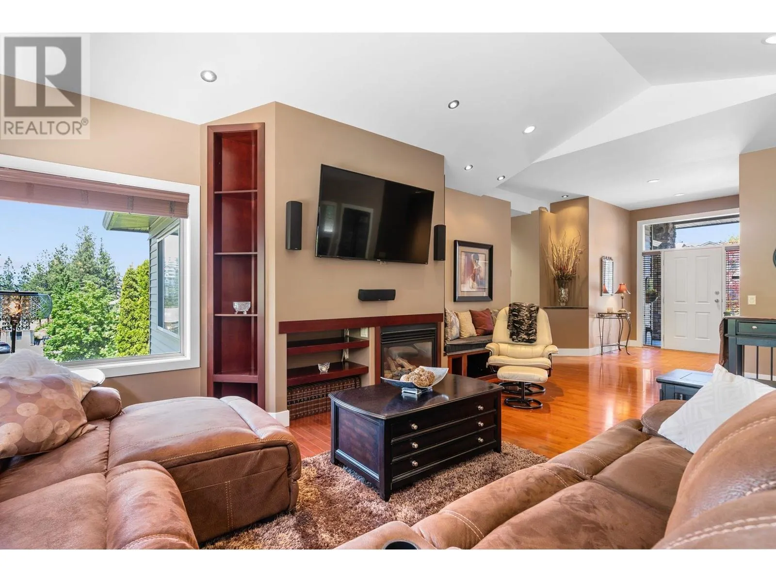 5200 Cobble Court