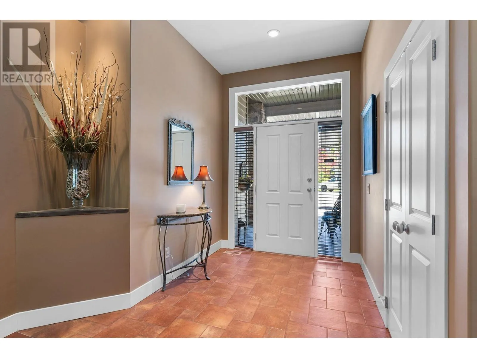 5200 Cobble Court