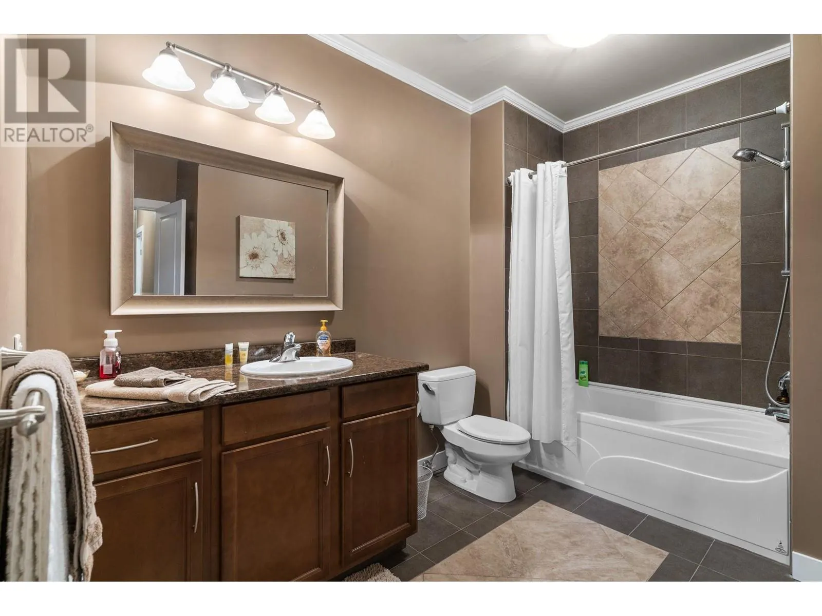 5200 Cobble Court