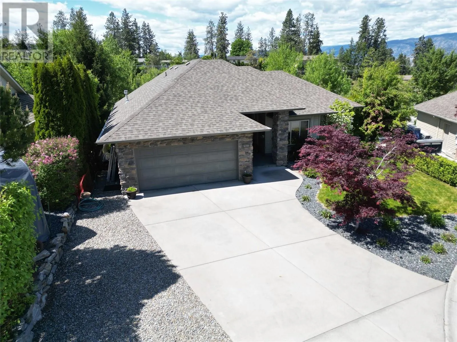 5200 Cobble Court