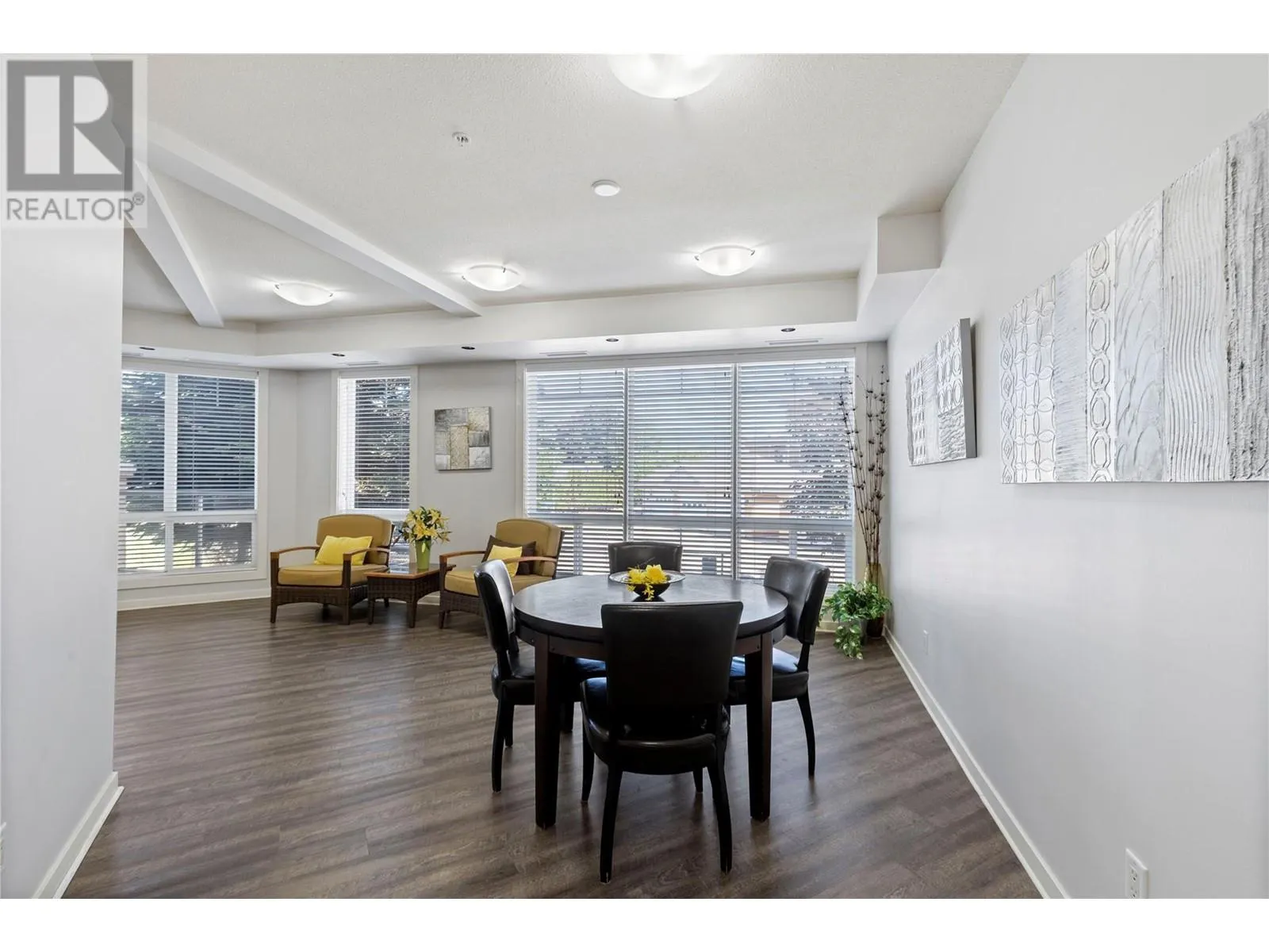 3550 Woodsdale Road Unit# 212
