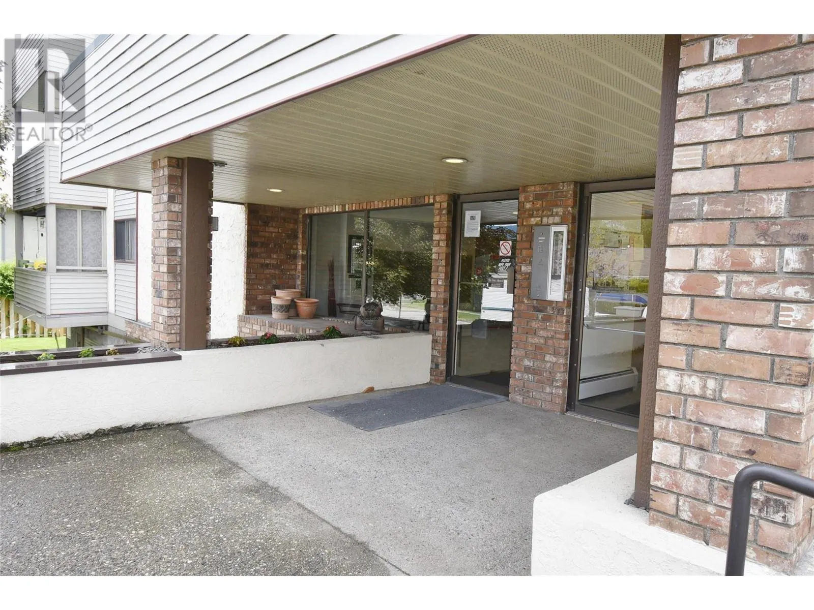 3608 27 Avenue Unit# 103