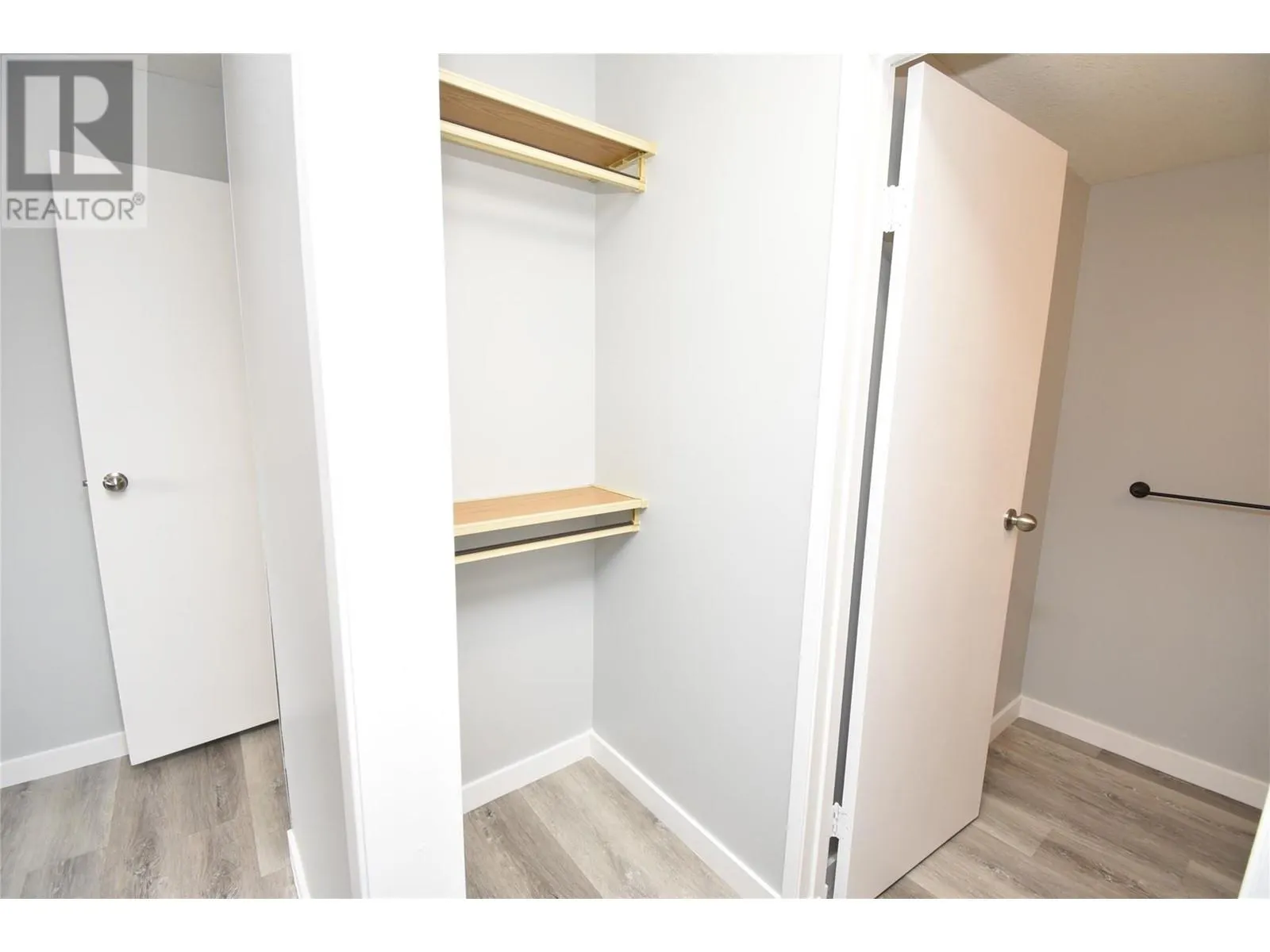 3608 27 Avenue Unit# 103