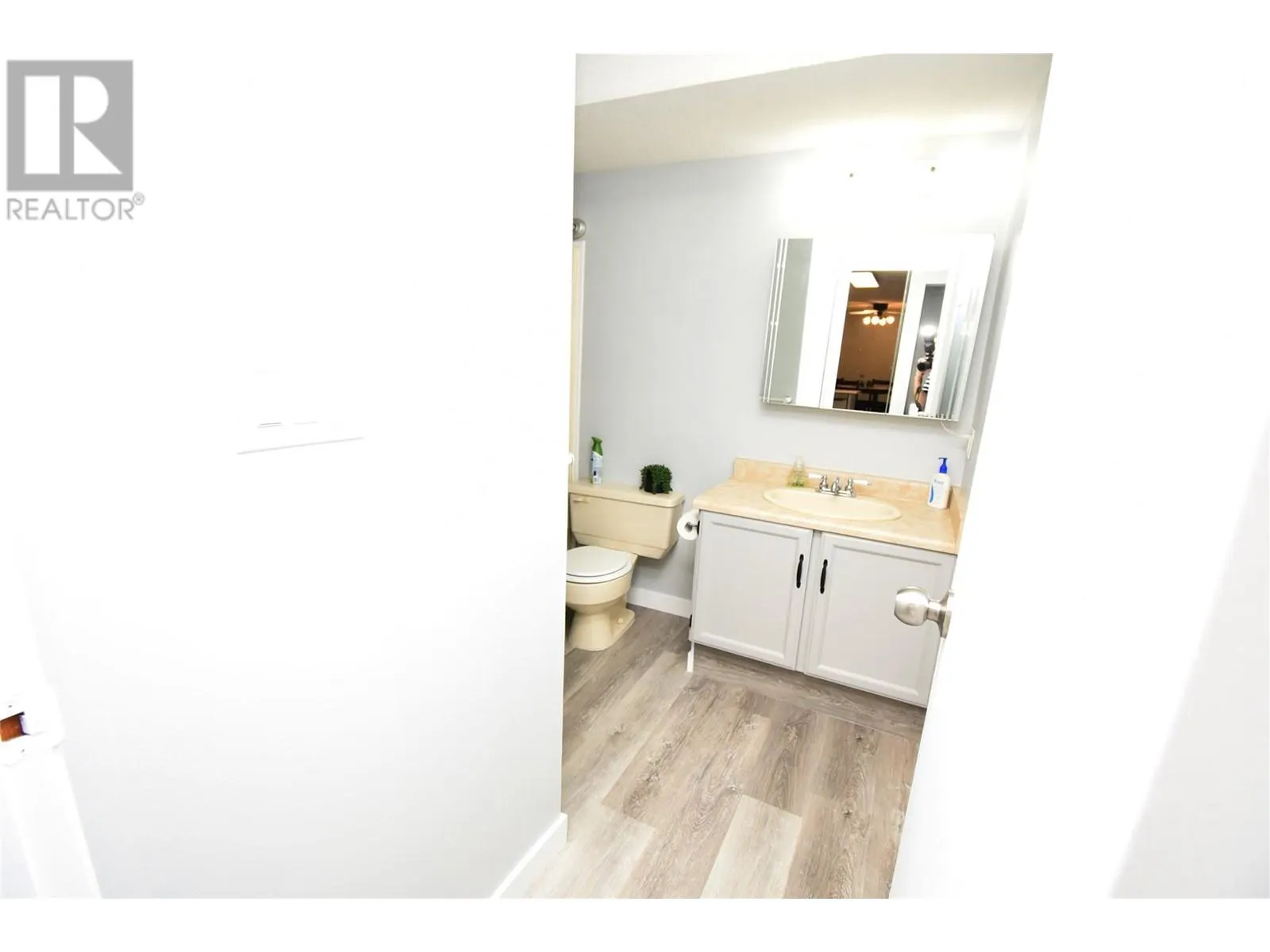 3608 27 Avenue Unit# 103