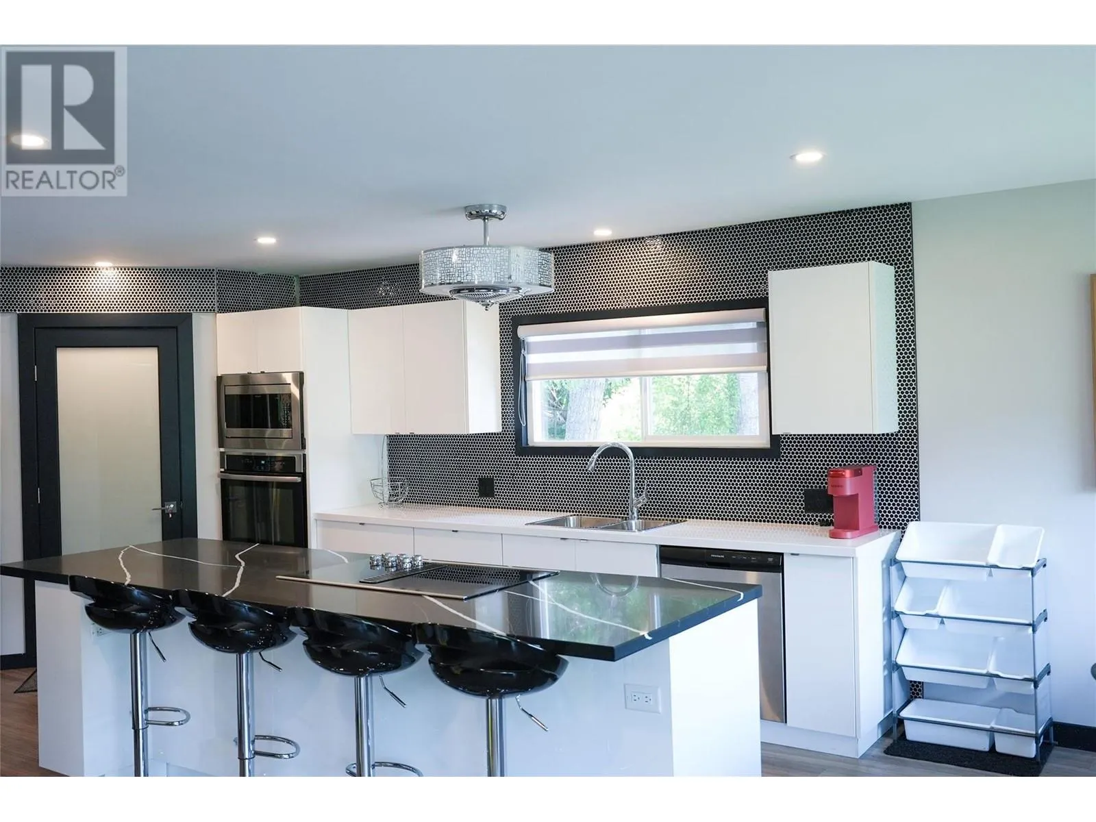 2622 Blind Bay Road