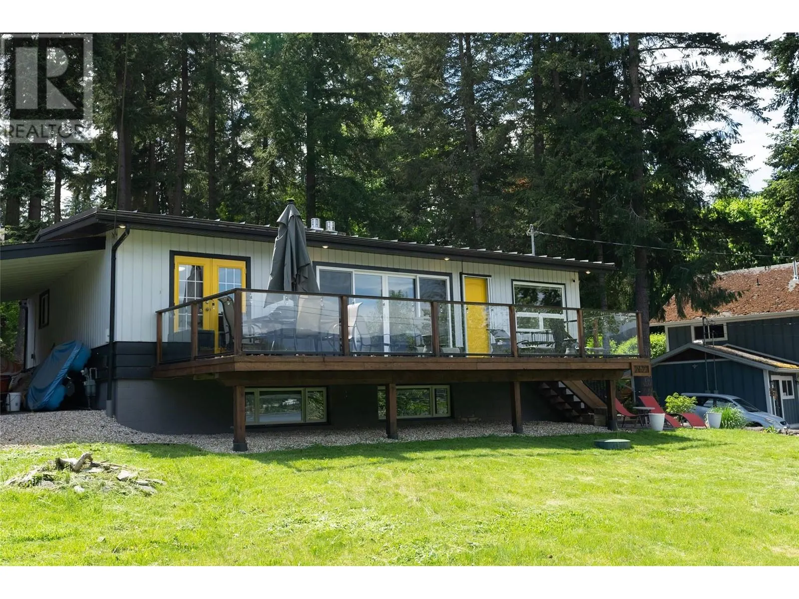 2622 Blind Bay Road