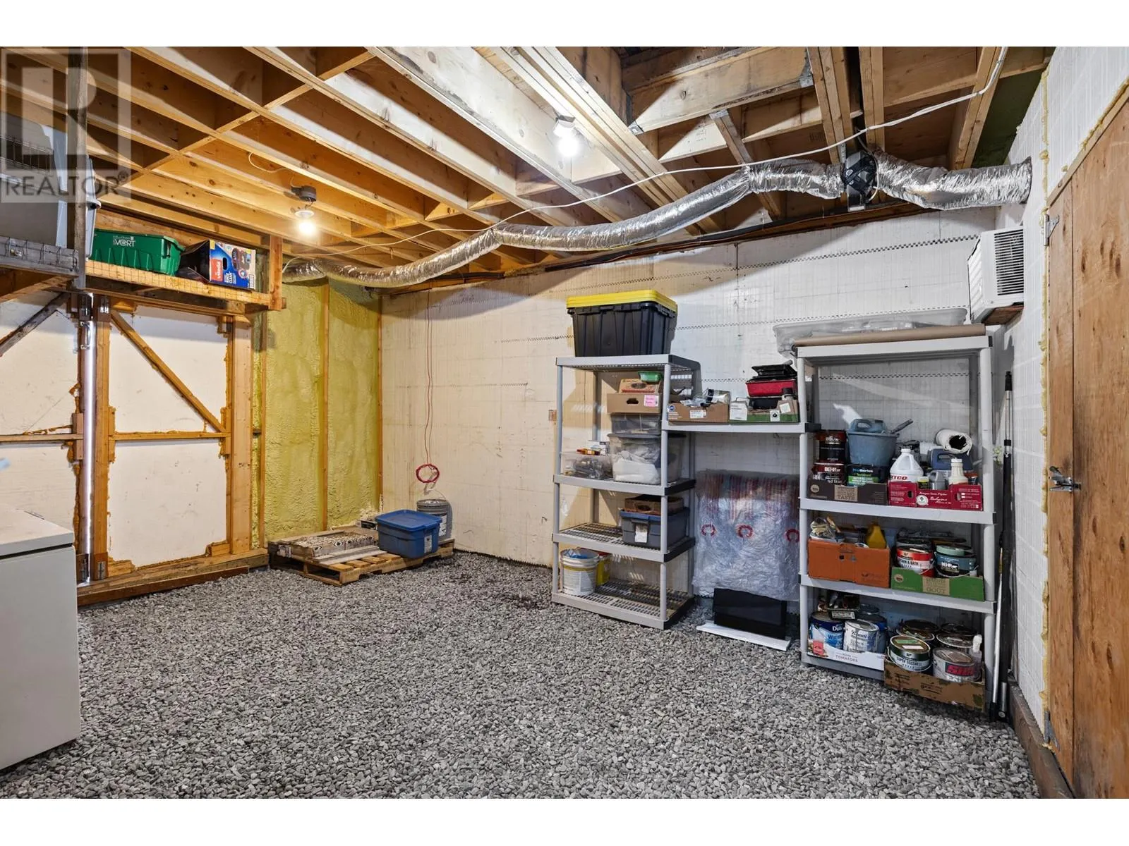 5585 Reid Road