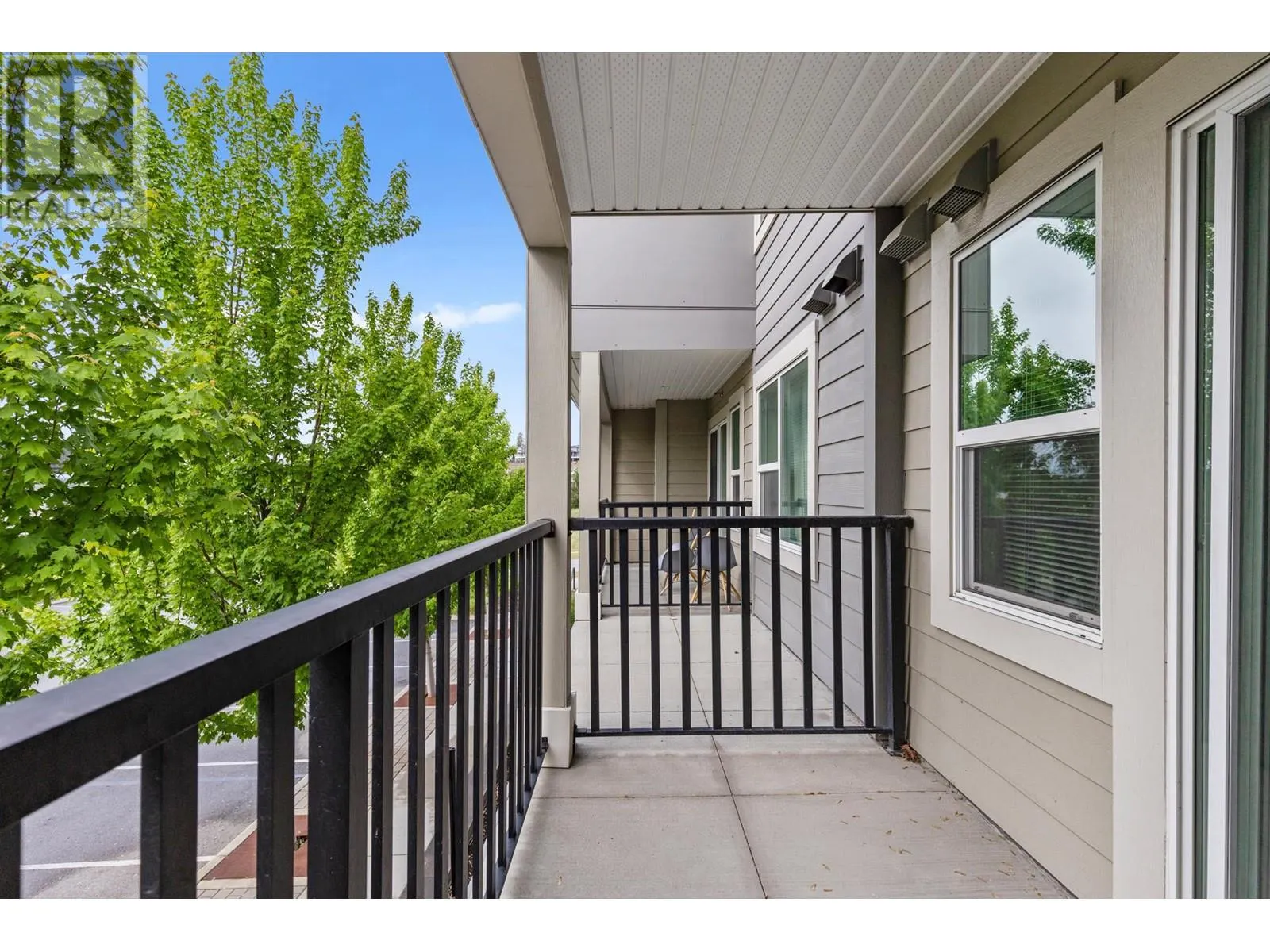 695 Academy Way Unit# 105