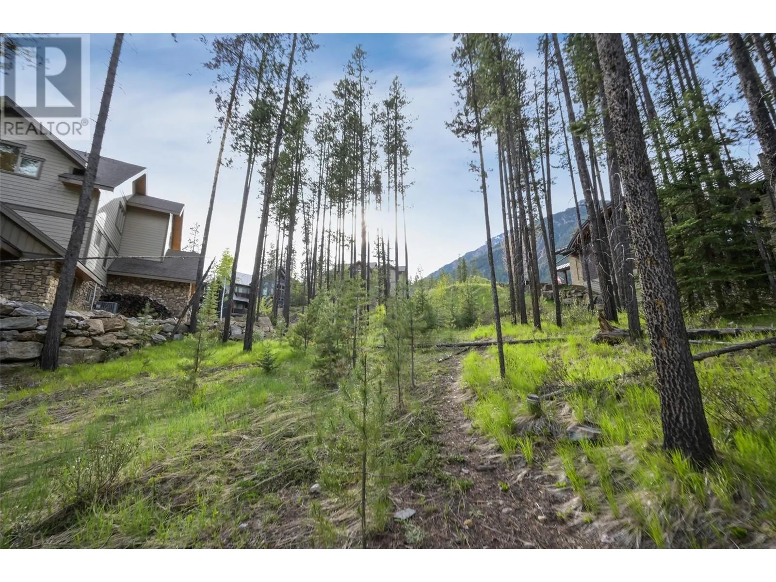 Lot 2 Cliffside Grove