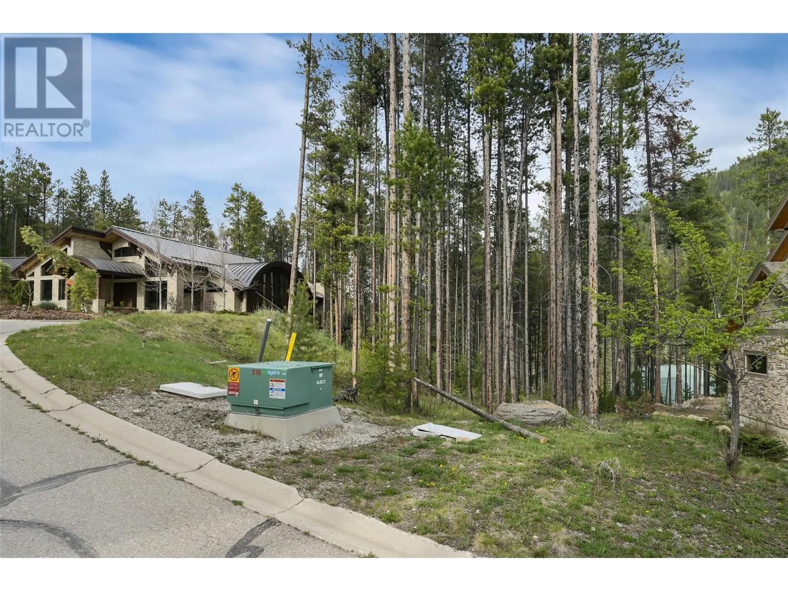 Lot 2 Cliffside Grove