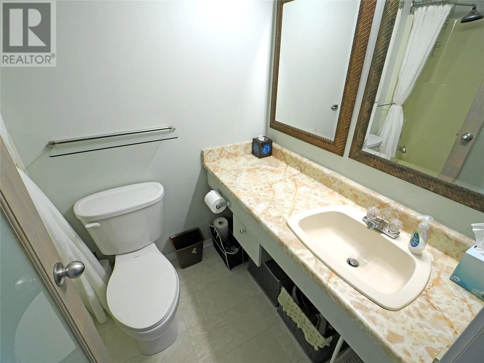 5375 Big White Road Unit# 322