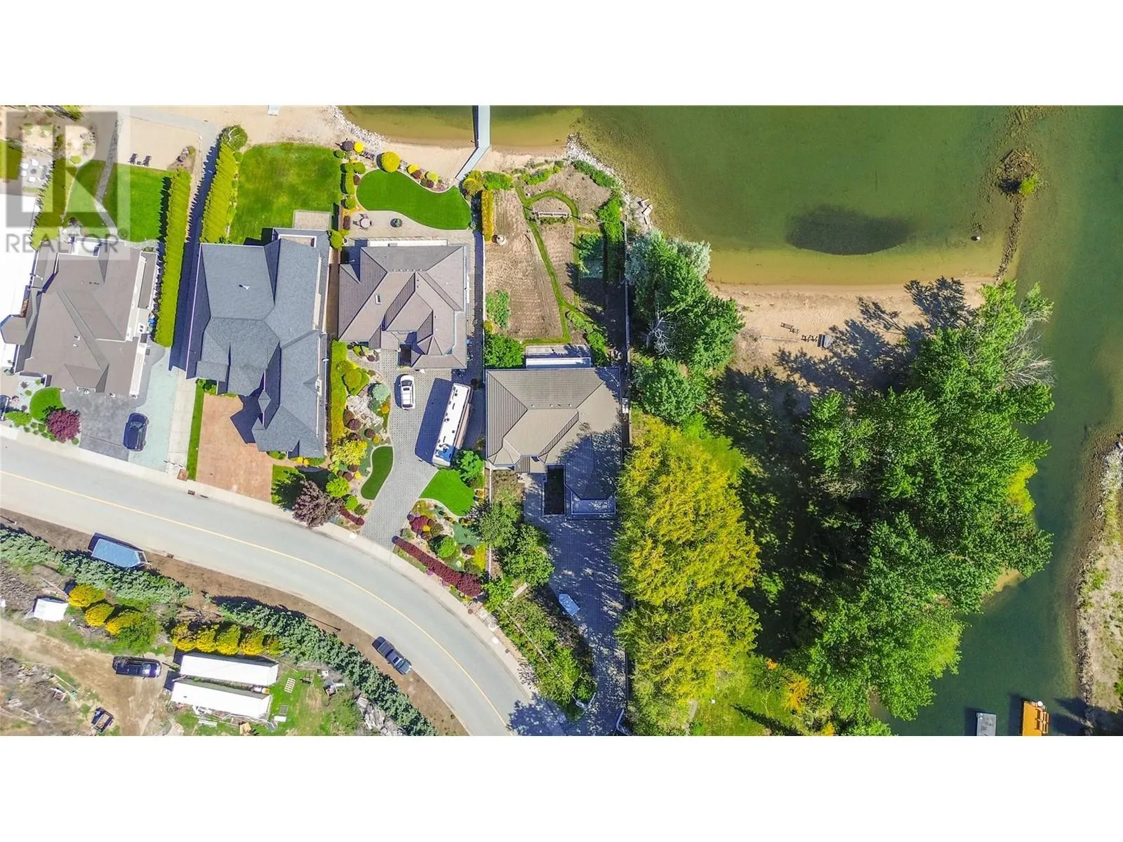 2350 Landry Crescent