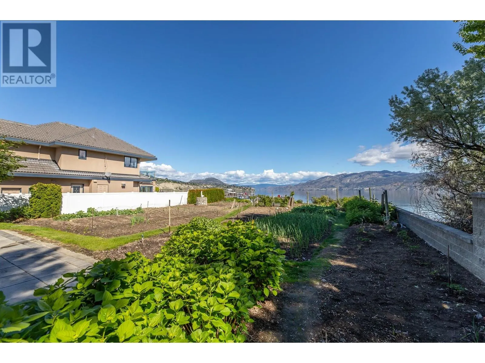 2350 Landry Crescent