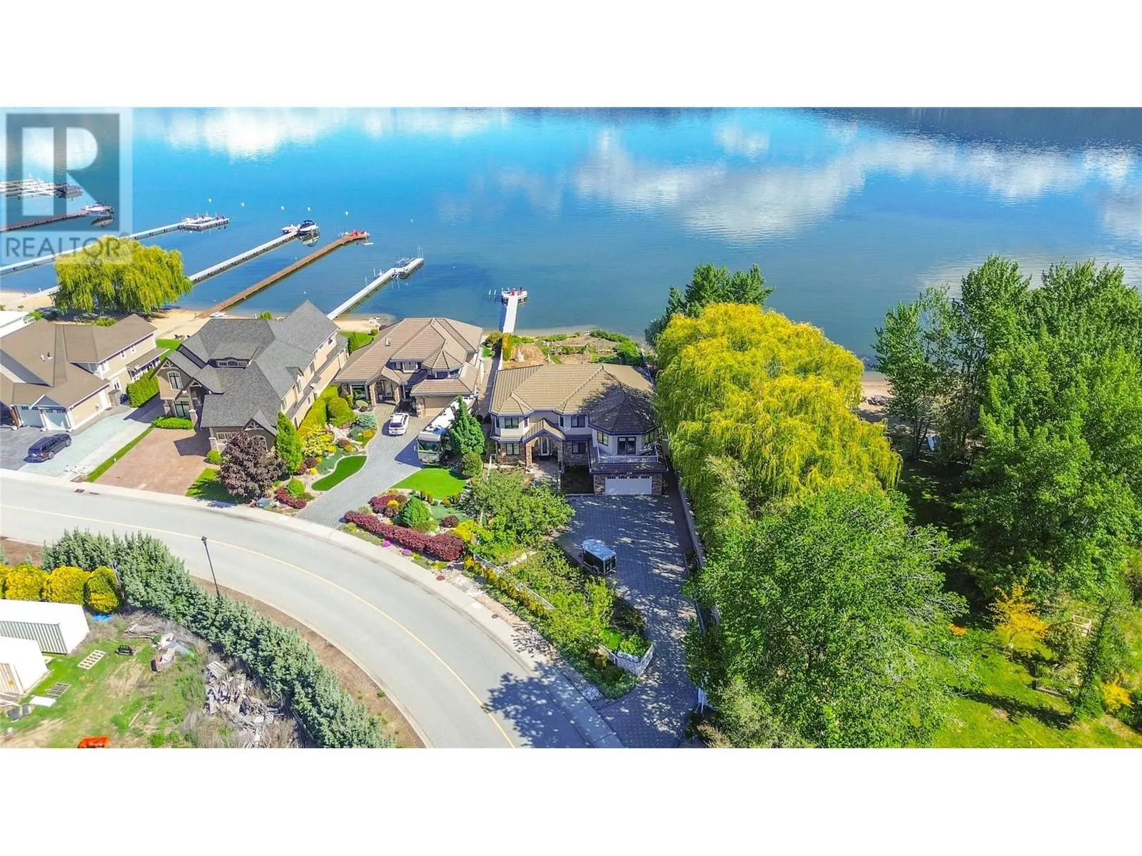 2350 Landry Crescent