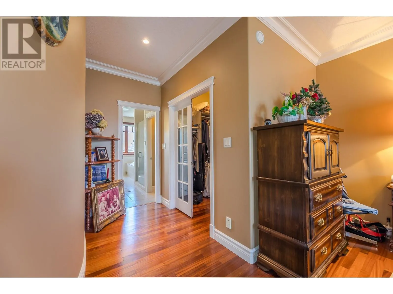 2350 Landry Crescent