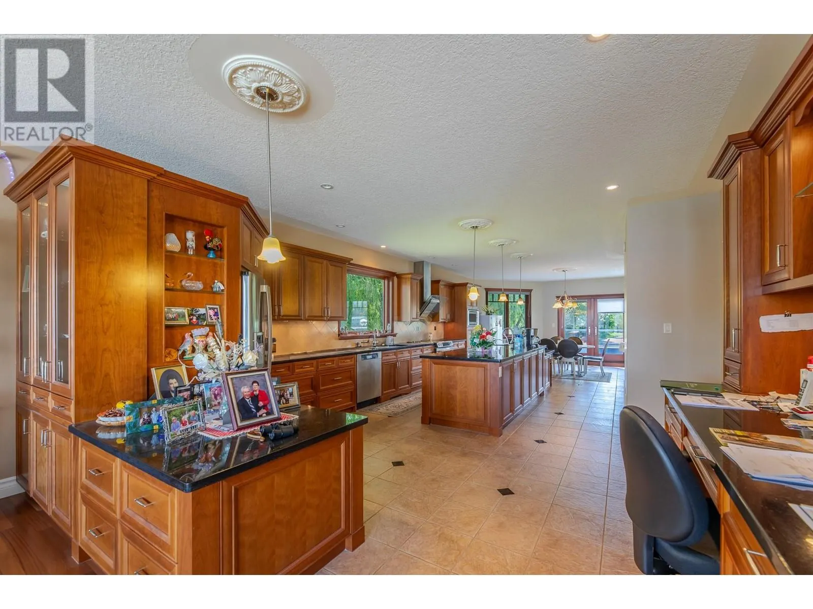 2350 Landry Crescent