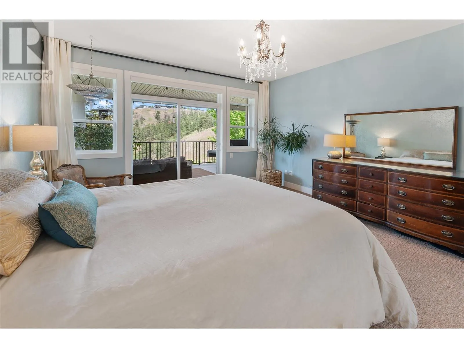 302 Upper Canyon Drive