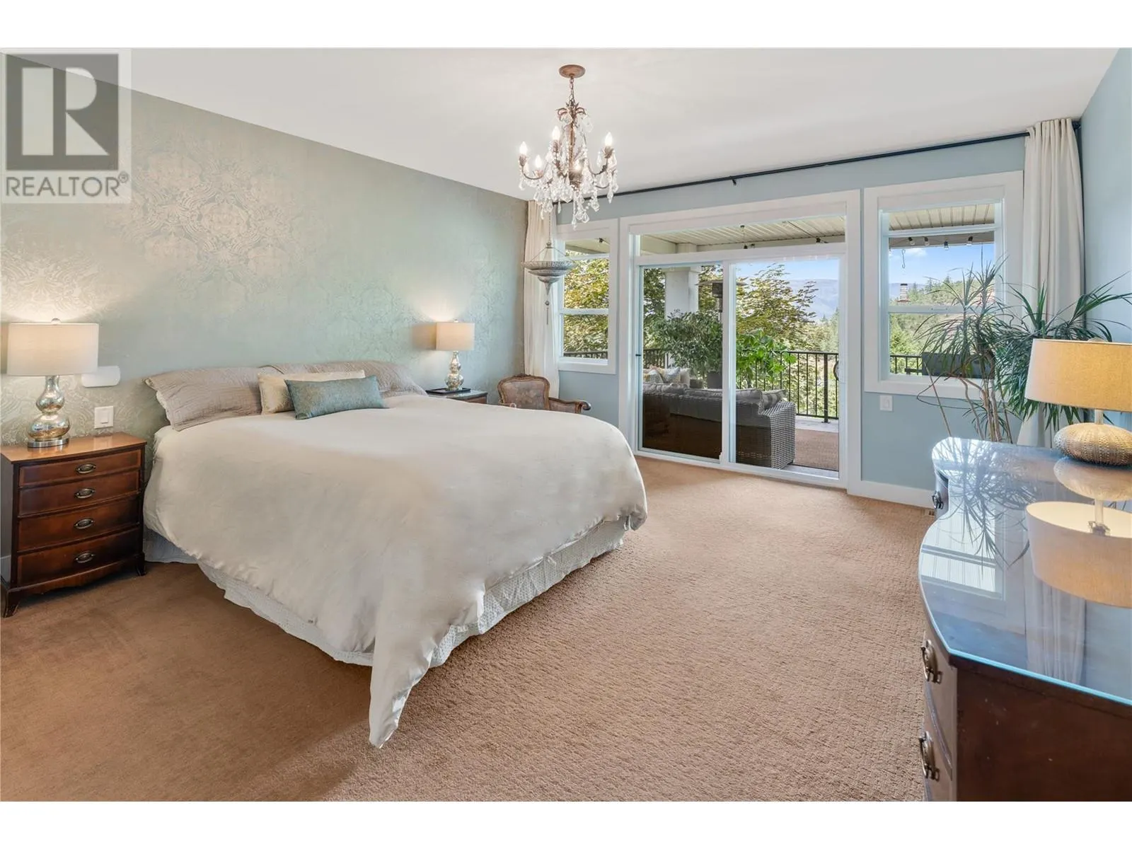 302 Upper Canyon Drive