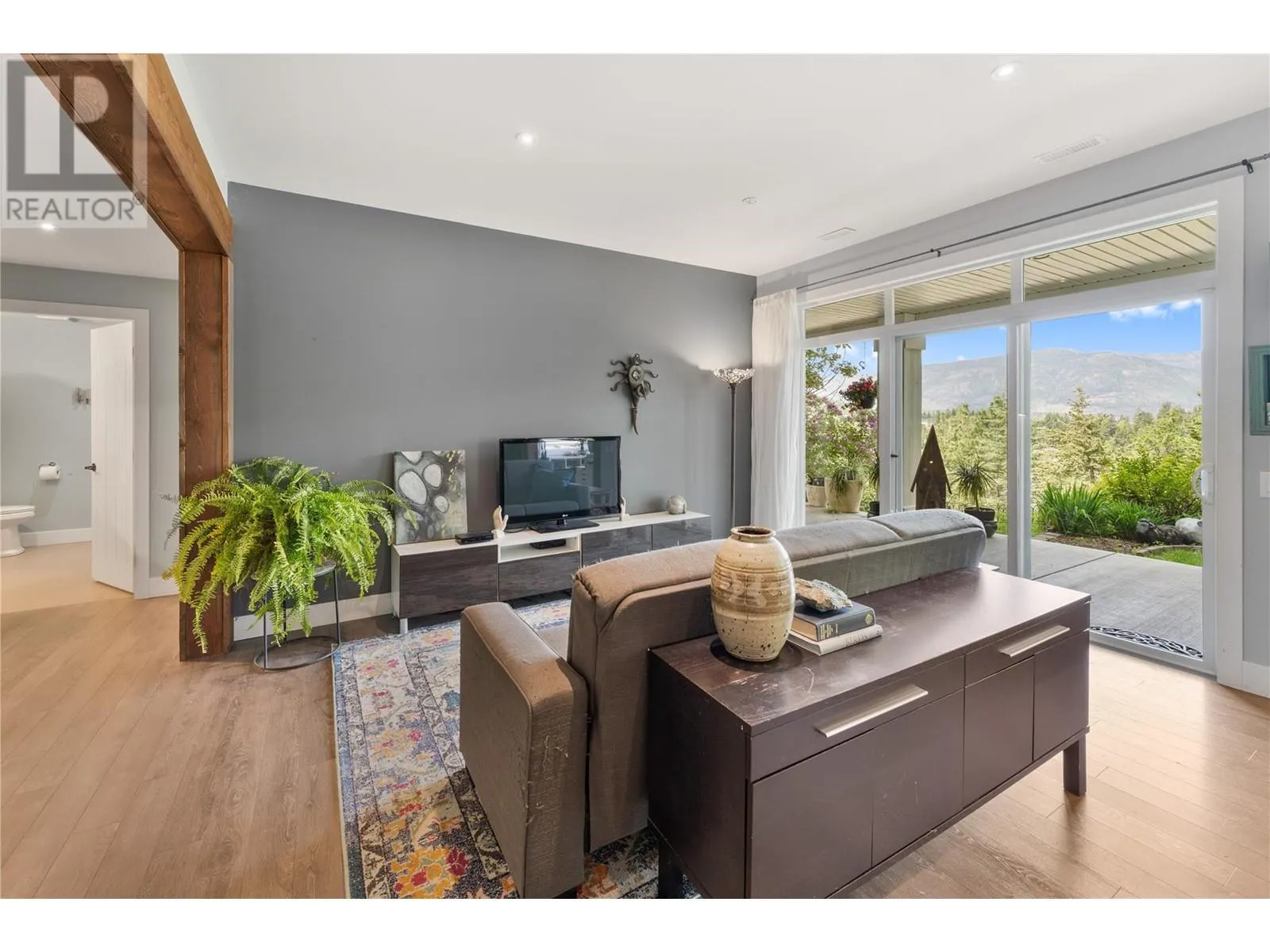 302 Upper Canyon Drive