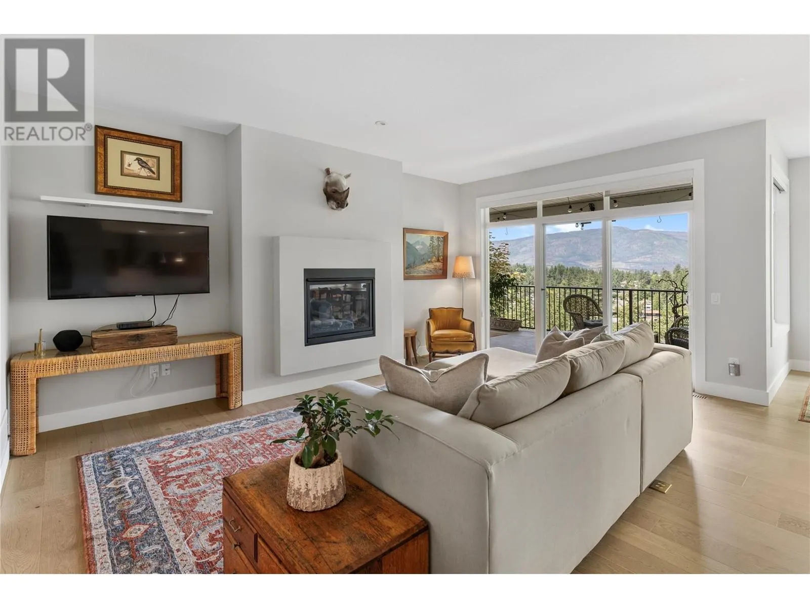302 Upper Canyon Drive